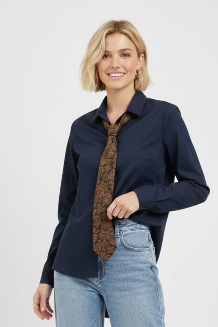 CAMICIA OVERSIZE CON CRAVATTA - immagine 4