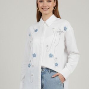 CAMICIA CON APPLICAZIONI E FIORI 5 CAMICIA CON APPLICAZIONI E FIORI - Thumbnail Image 2