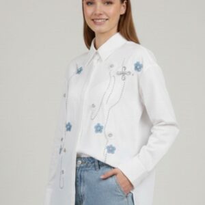CAMICIA CON APPLICAZIONI E FIORI 6 CAMICIA CON APPLICAZIONI E FIORI - Thumbnail Image 3