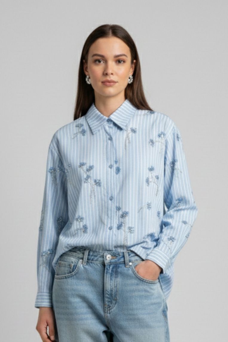 CAMICIA A RIGHE RICAMATA CON FIORI 1 CAMICIA A RIGHE RICAMATA CON FIORI - immagine 1