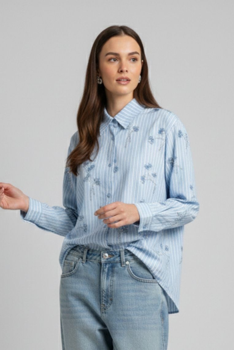 CAMICIA A RIGHE RICAMATA CON FIORI 3 CAMICIA A RIGHE RICAMATA CON FIORI - immagine 3