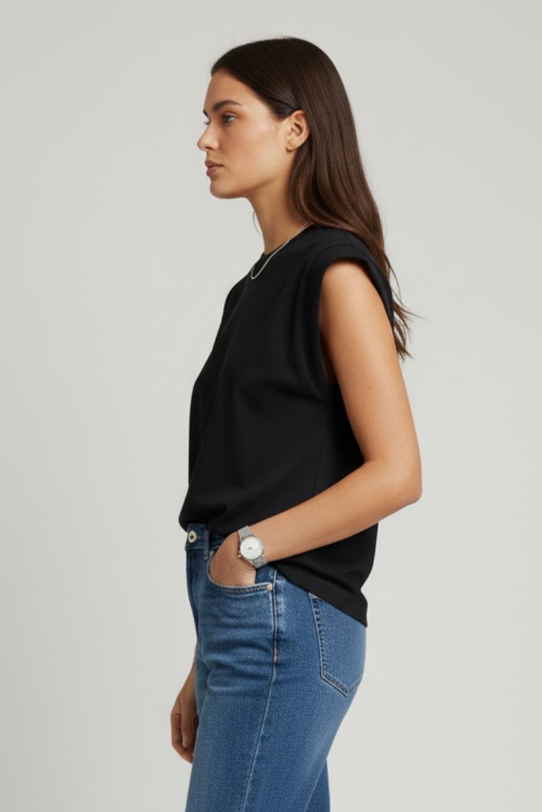 T-SHIRT SENZA MANCIHE - immagine 3