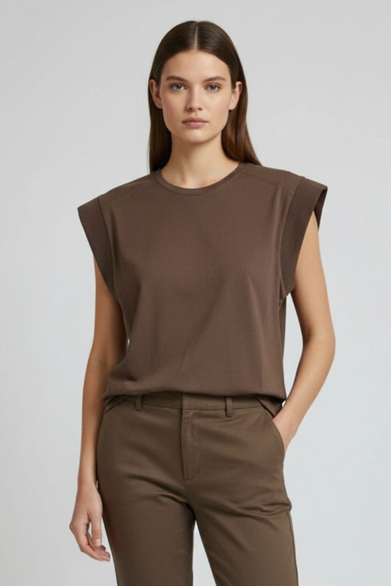 T-SHIRT SENZA MANCIHE - immagine 11