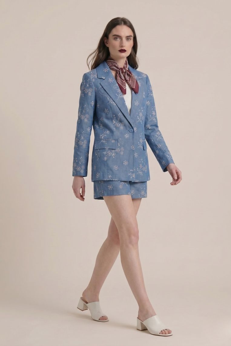 BERMUDA CHAMBRAY RICAMATO 2 BERMUDA CHAMBRAY RICAMATO - immagine 2