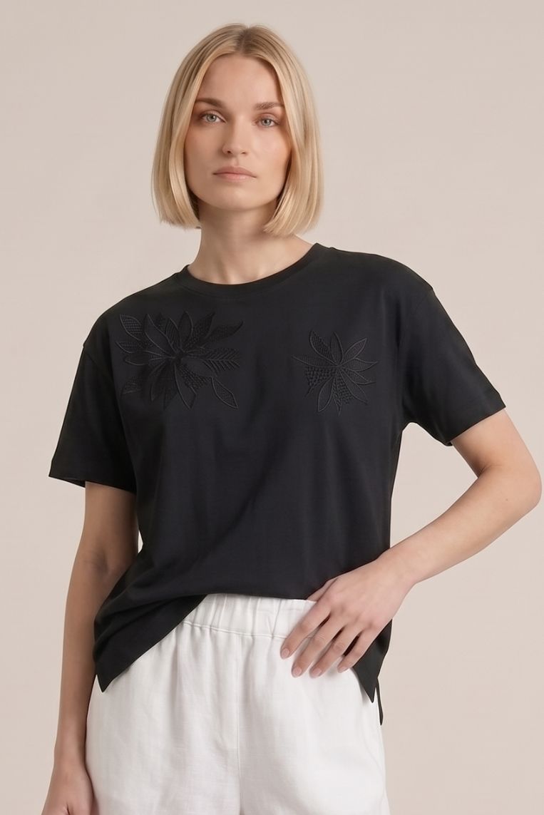 T-SHIRT RICAMO FIORI PERLINE - immagine 4