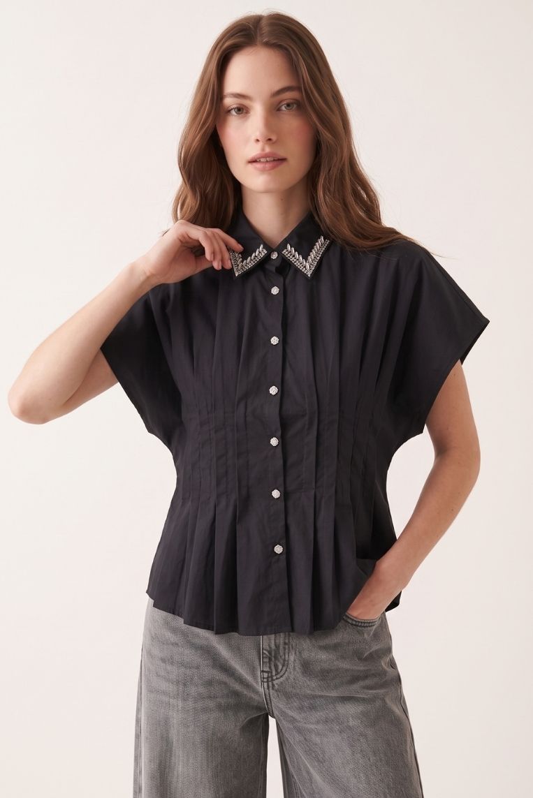 CAMICIA MANICHE CORTE ARRICCIO COLLETTO STRASS 5 CAMICIA MANICHE CORTE ARRICCIO COLLETTO STRASS - immagine 5