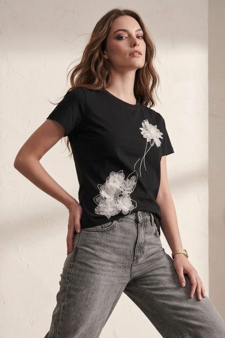 T-SHIRT FIORI TULLE - immagine 4