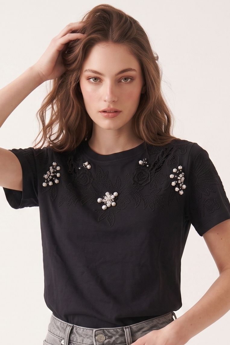 T-SHIRT RICAMO FIORI PAILLETTES 5 T-SHIRT RICAMO FIORI PAILLETTES - immagine 5