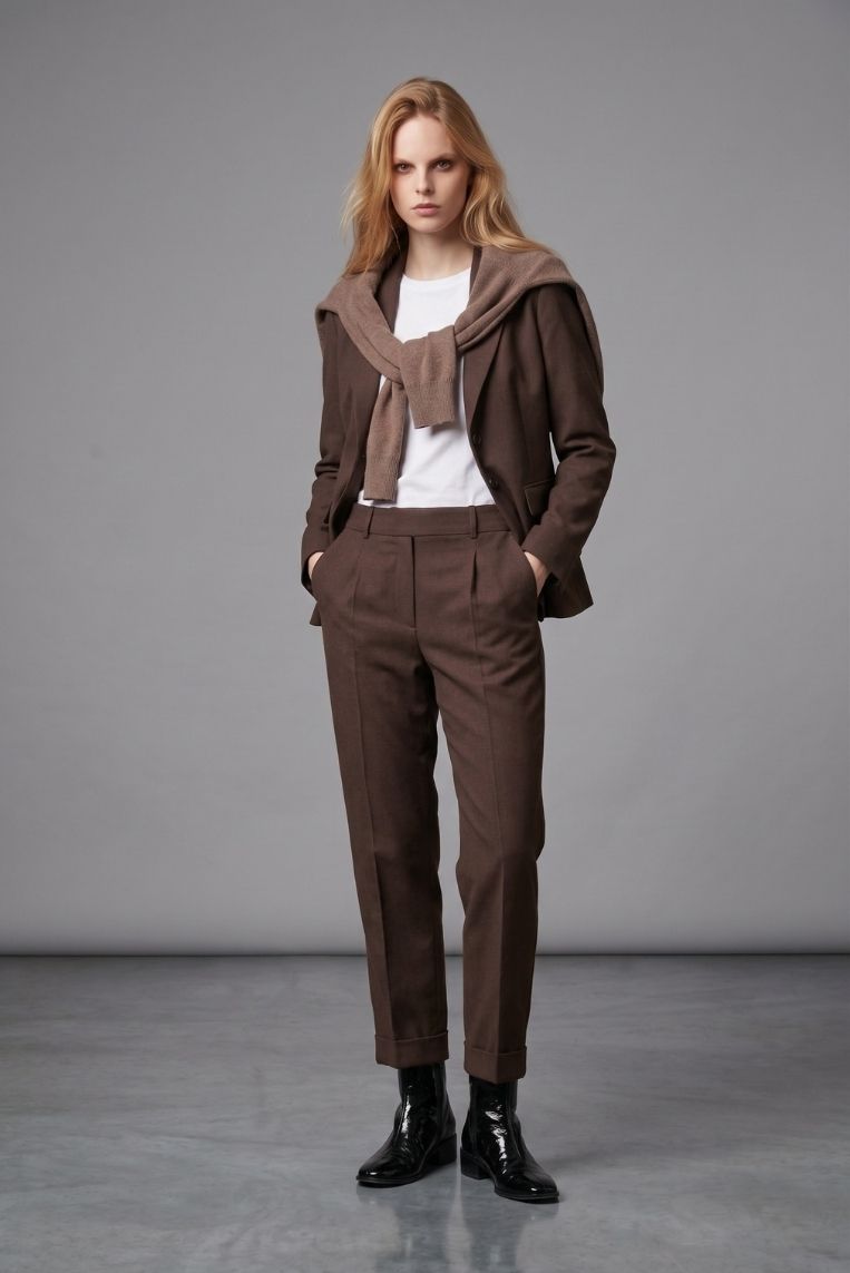 PANTALONE CON PINCES ED ELASTICO IN VITA - immagine 2
